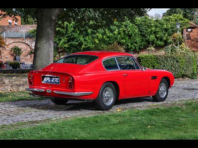 Aston Martin+DB6