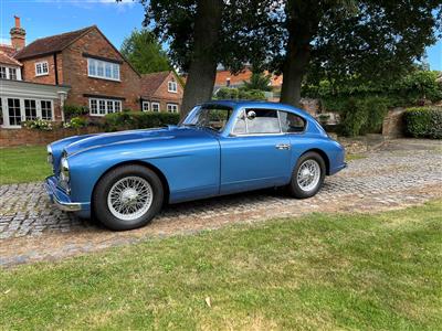 Aston Martin+DB2/4
