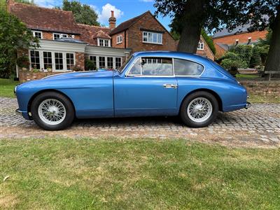 Aston Martin+DB2/4