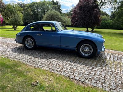 Aston Martin+DB2/4