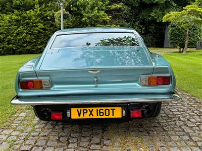 Aston Martin+V8 Saloon