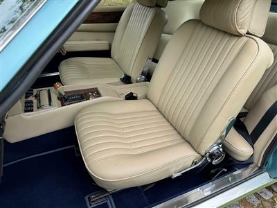 Aston Martin+V8 Saloon