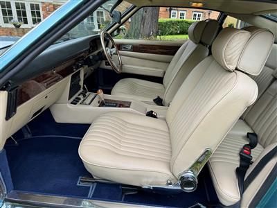 Aston Martin+V8 Saloon