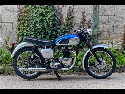 Triumph+Classic motor cycle