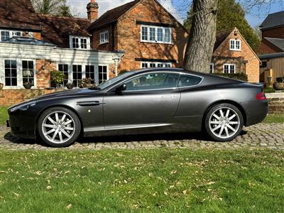 Aston Martin+DB9