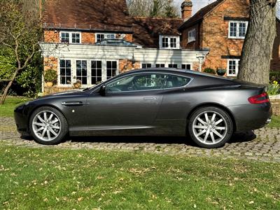 Aston Martin+DB9