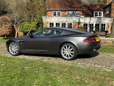 Aston Martin+DB9