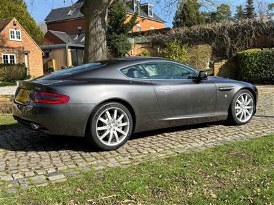 Aston Martin+DB9