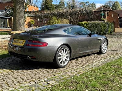 Aston Martin+DB9