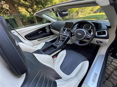 Aston Martin+DB11