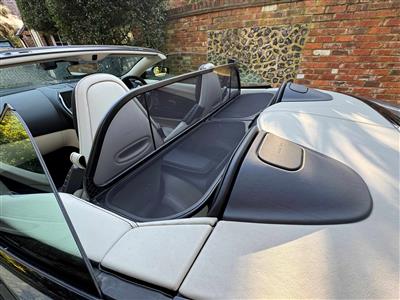 Aston Martin+DB11