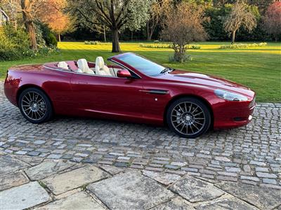 Aston Martin+DB9