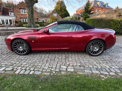 Aston Martin+DB9