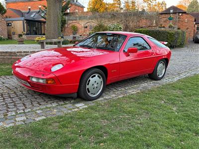 1989 Porsche 928 S4