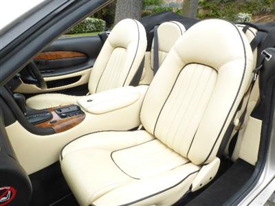 Aston Martin+DB7