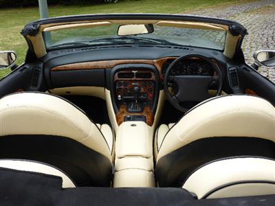 Aston Martin+DB7