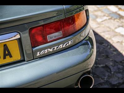 Aston Martin+DB7