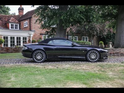 Aston Martin+DB9